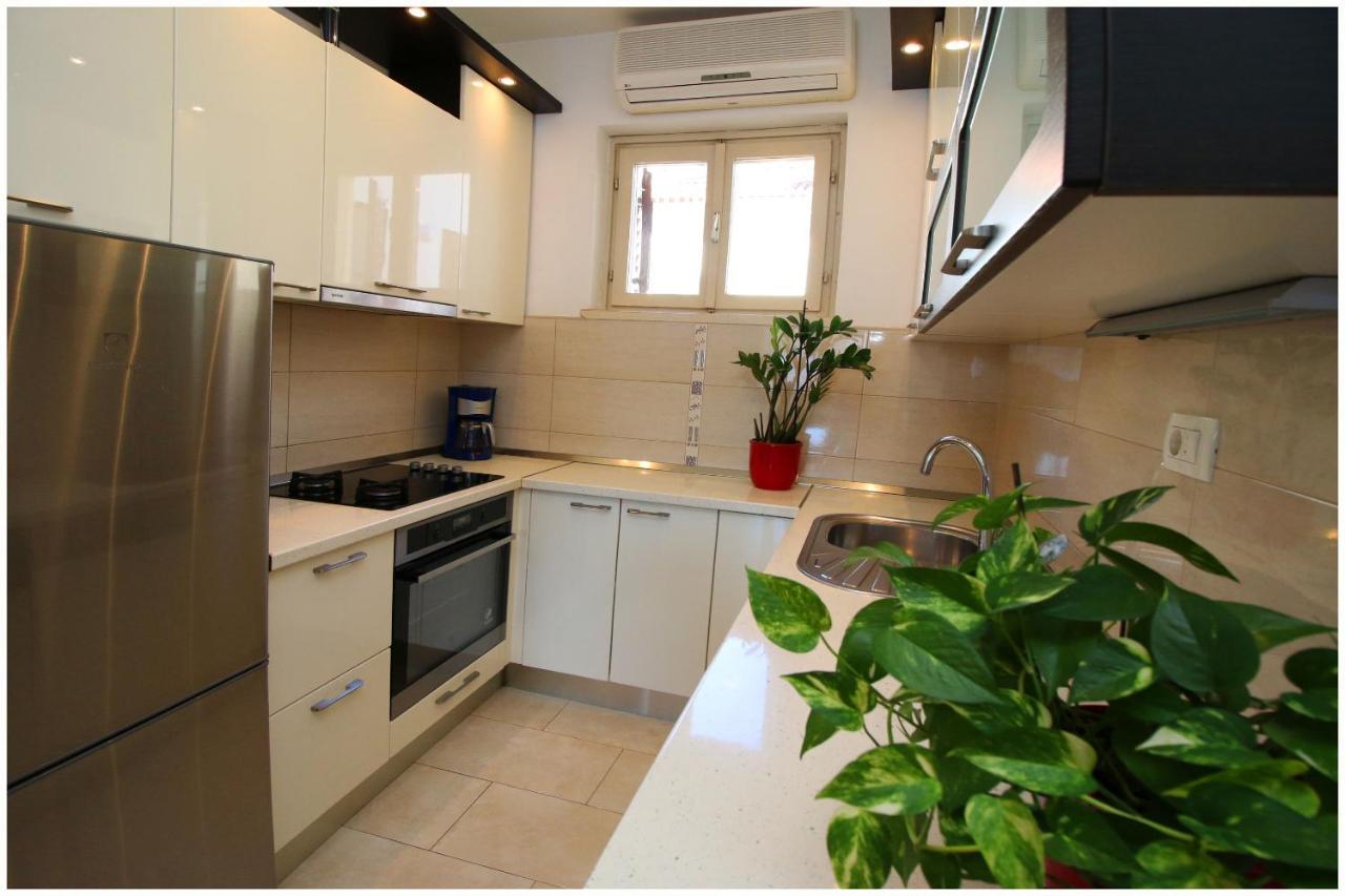 Apartment Slavko พรีมอชเตน ภายนอก รูปภาพ