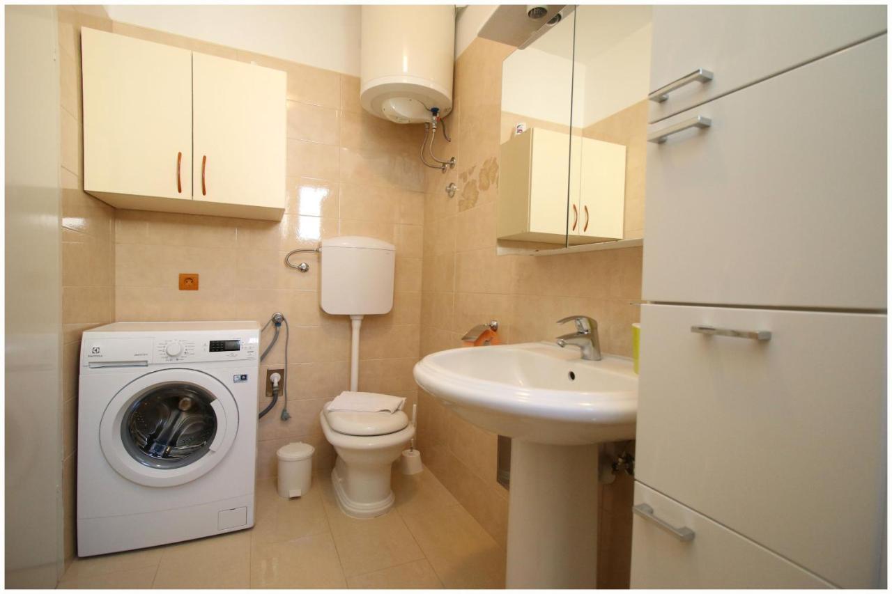 Apartment Slavko พรีมอชเตน ภายนอก รูปภาพ