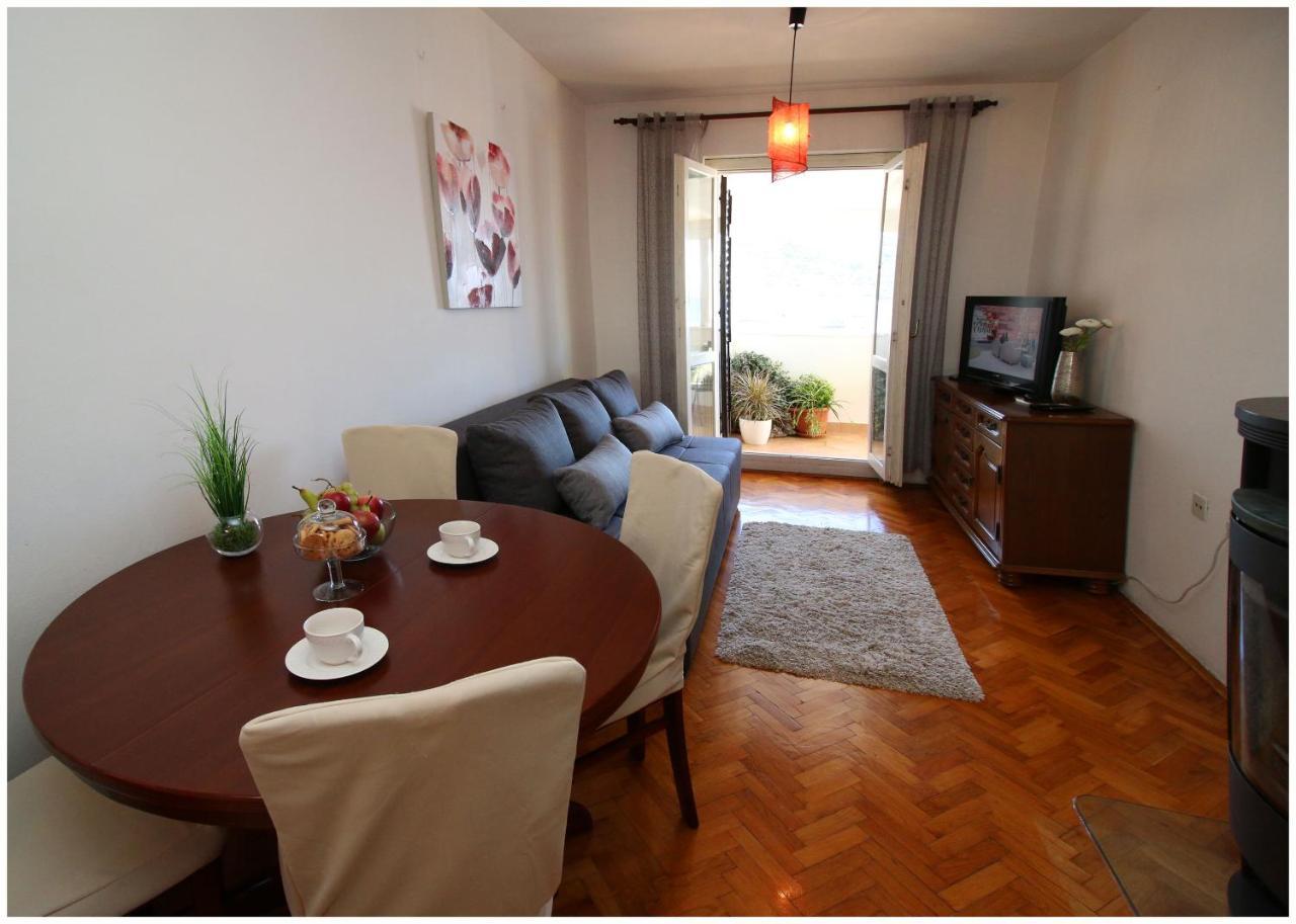 Apartment Slavko พรีมอชเตน ภายนอก รูปภาพ