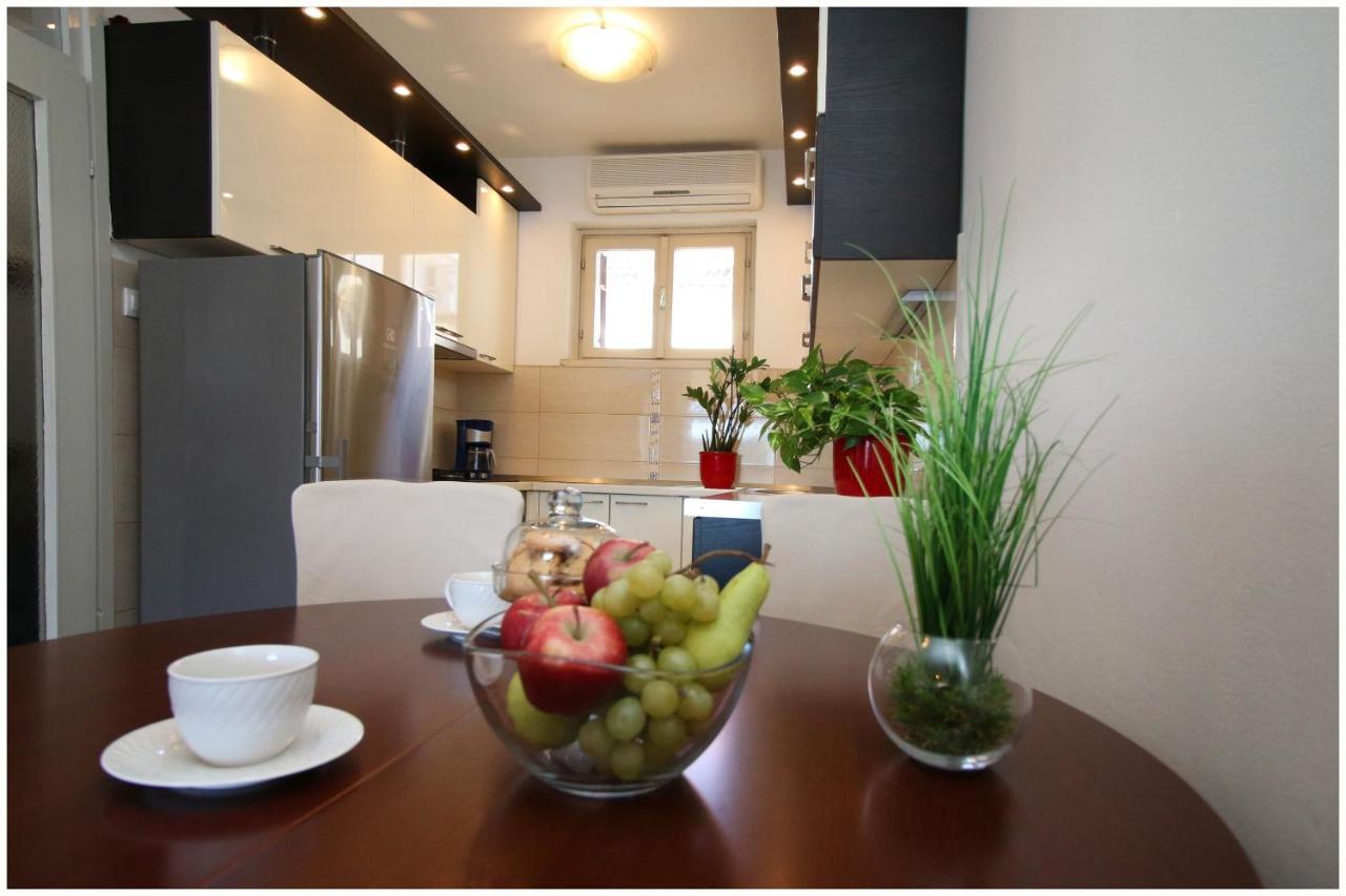Apartment Slavko พรีมอชเตน ภายนอก รูปภาพ